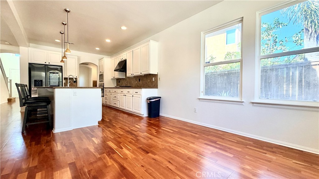 335 Plaza Toluca Property Photo 11