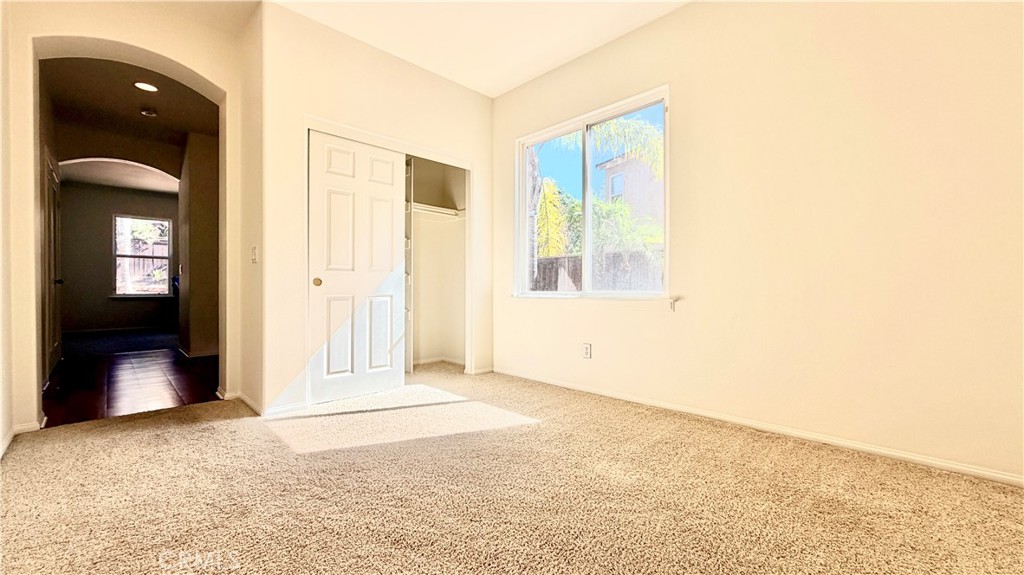 335 Plaza Toluca Property Photo 22