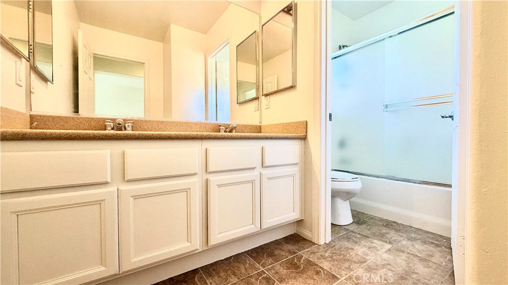 335 Plaza Toluca Property Photo 24
