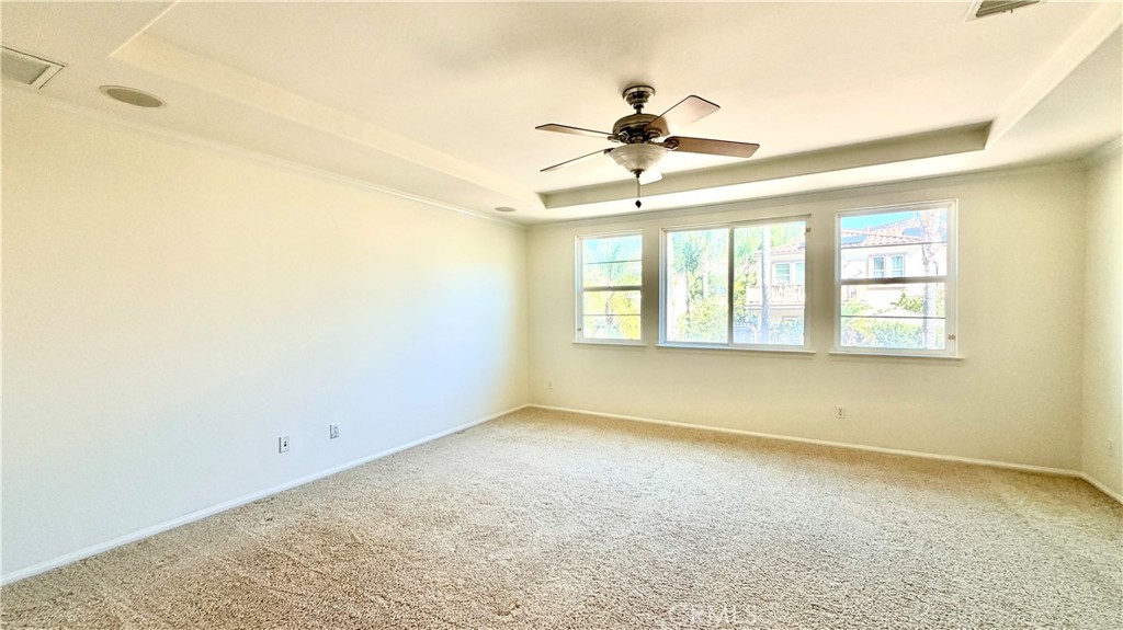 335 Plaza Toluca Property Photo 33