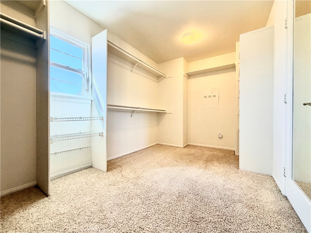 335 Plaza Toluca Property Photo 43