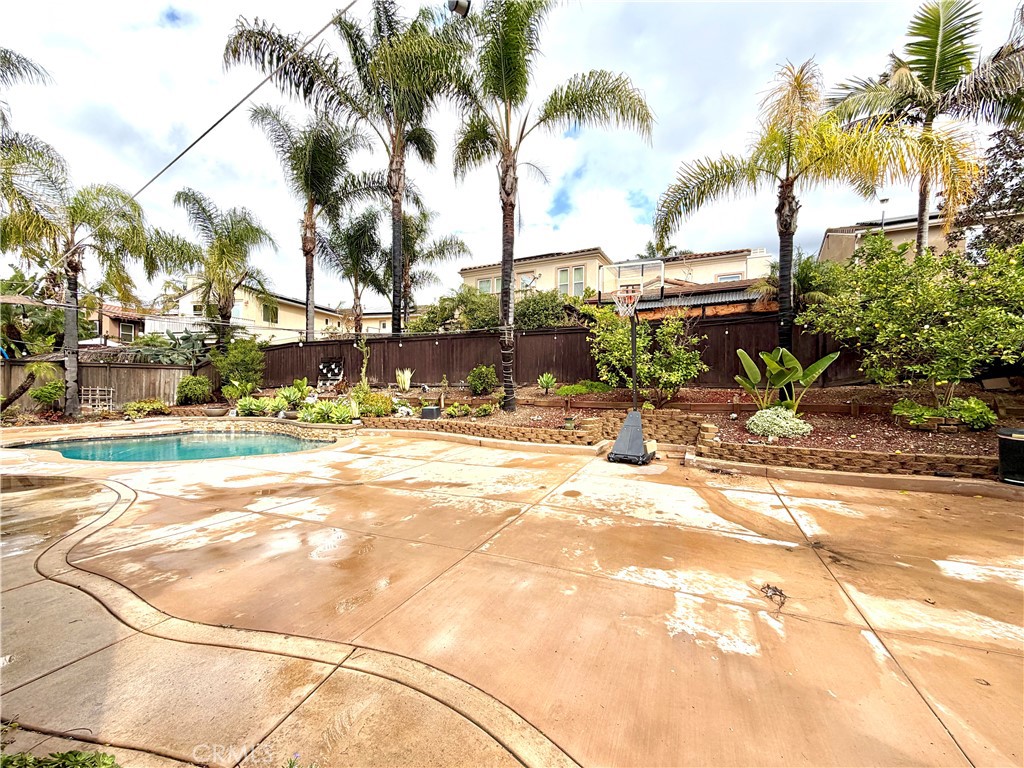 335 Plaza Toluca Property Photo 49