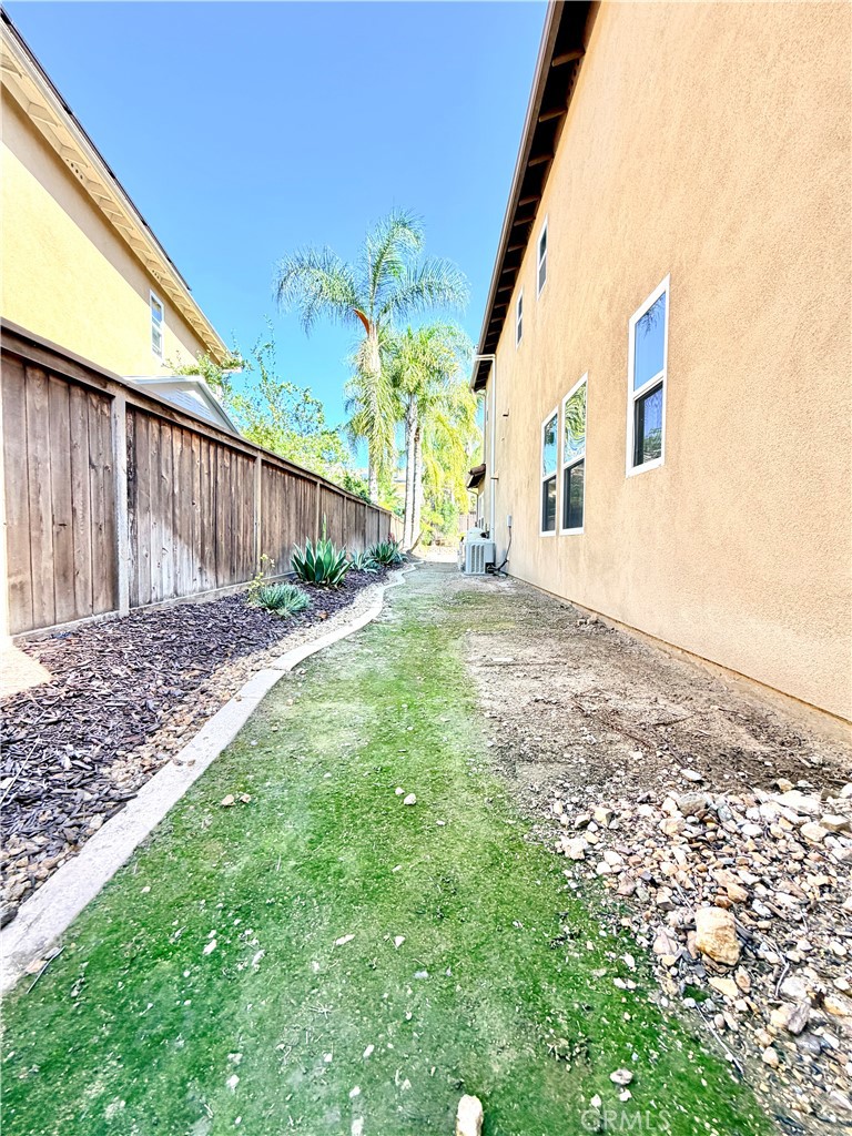 335 Plaza Toluca Property Photo 50