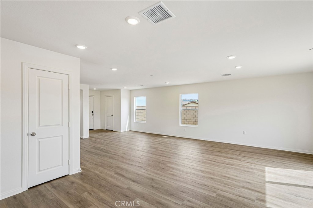 10635 Sea Venture Way Property Photo 5