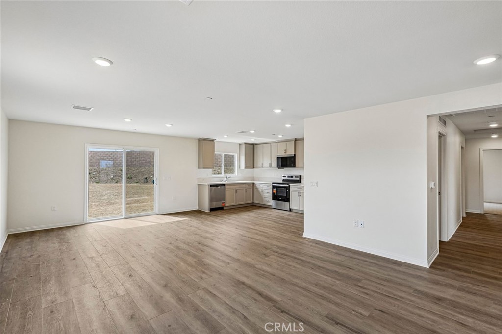 10635 Sea Venture Way Property Photo 7