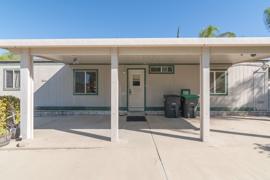 34262 Tractor Property Photo 7