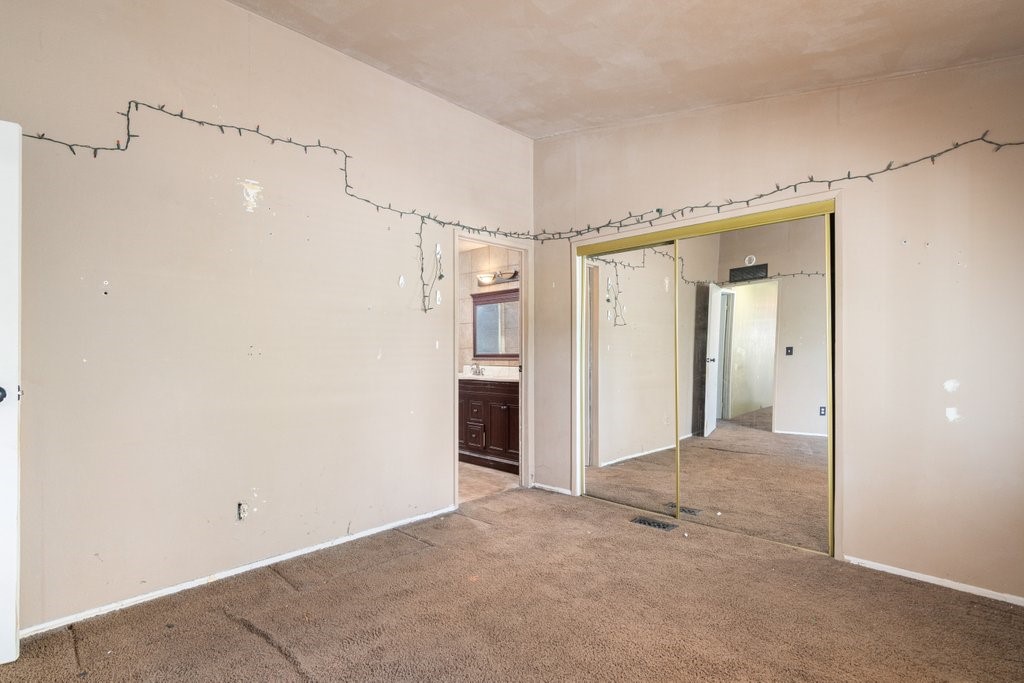 34262 Tractor Property Photo 22