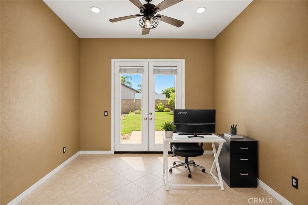 23901 Susana Way Property Photo 14