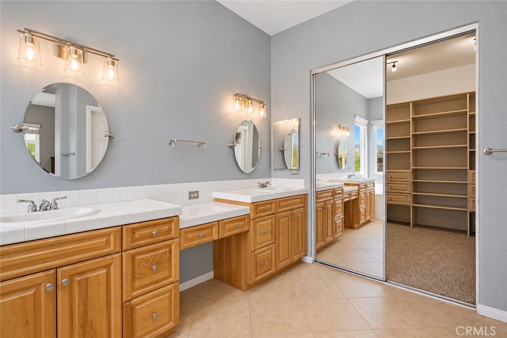 23901 Susana Way Property Photo 21