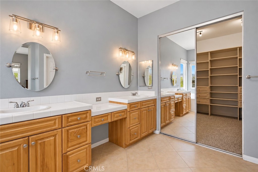 23901 Susana Way Property Photo 21