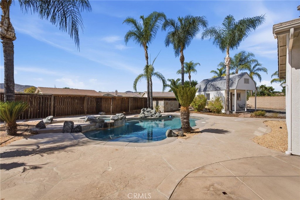 23901 Susana Way Property Photo 31