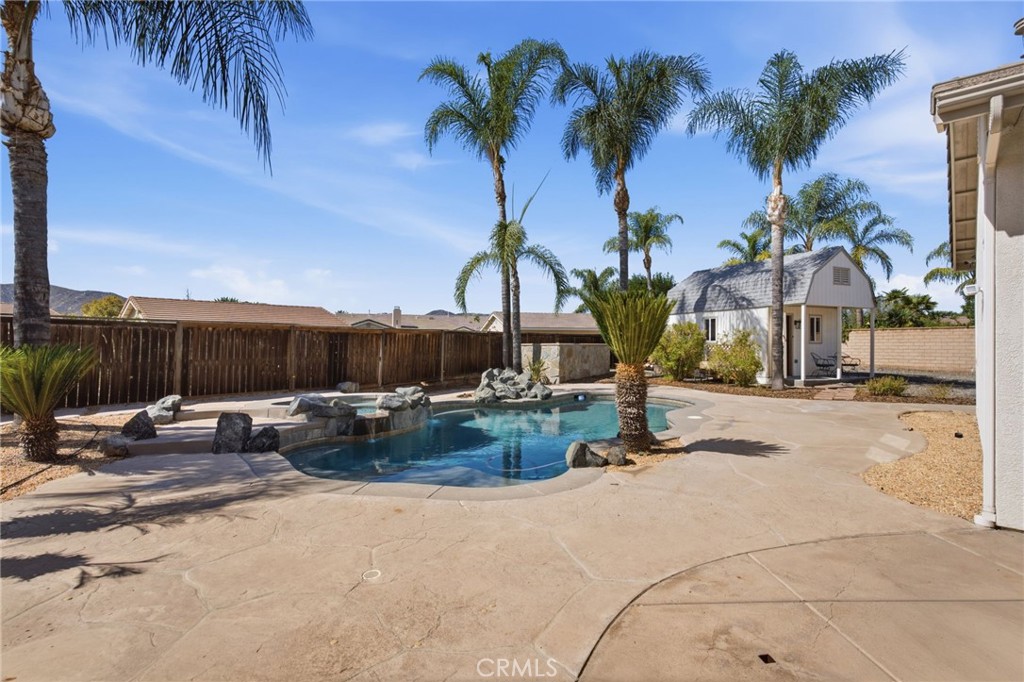 23901 Susana Way Property Photo 31
