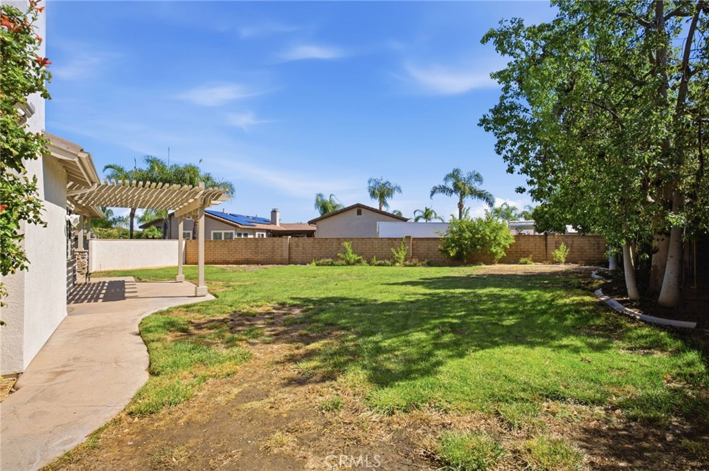23901 Susana Way Property Photo 34