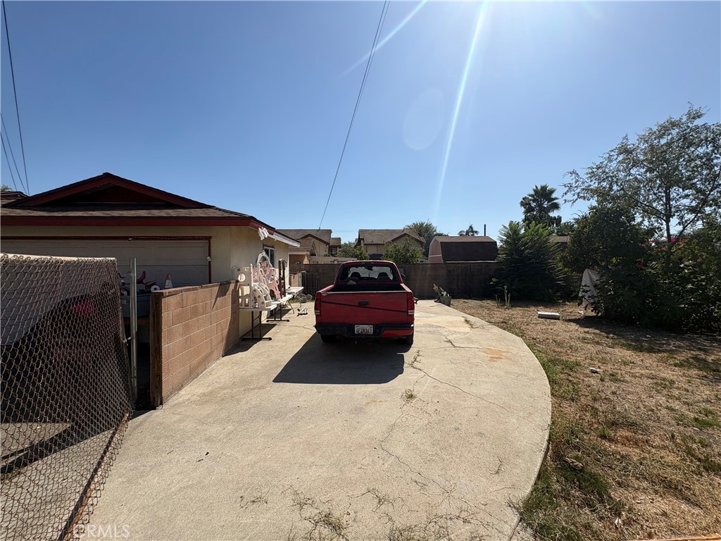 278 E Cherry Property Photo 5