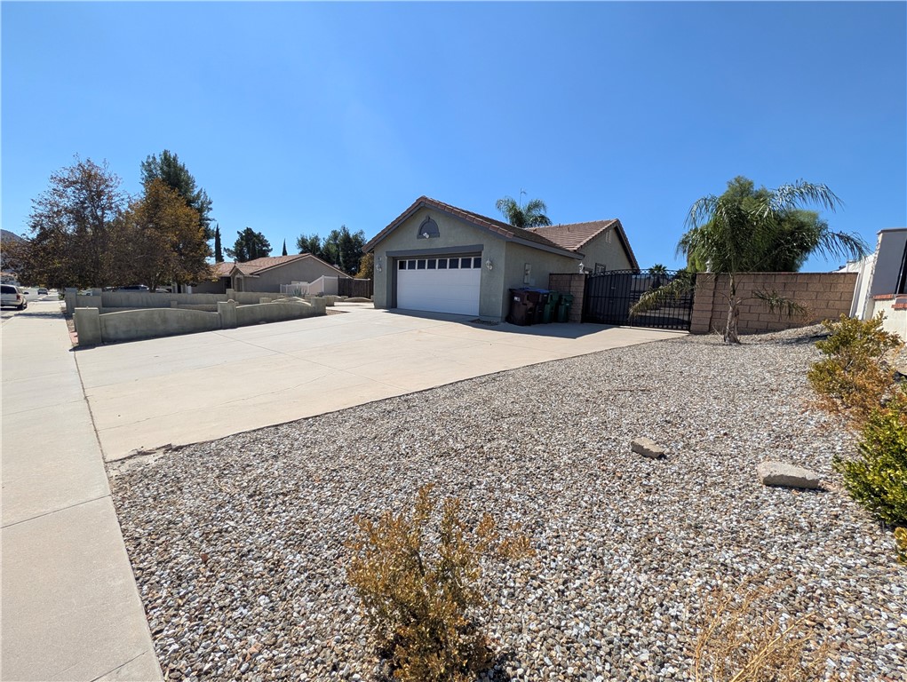 13053 Shubert Property Photo 2