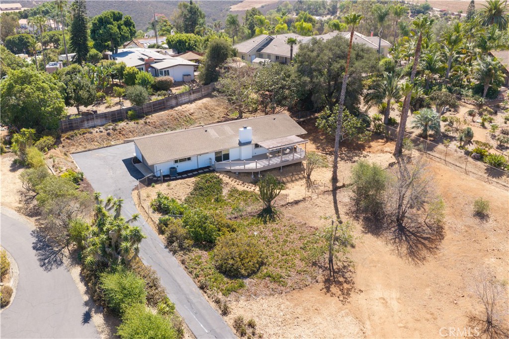 1205 Via Del Cerro Property Photo 3