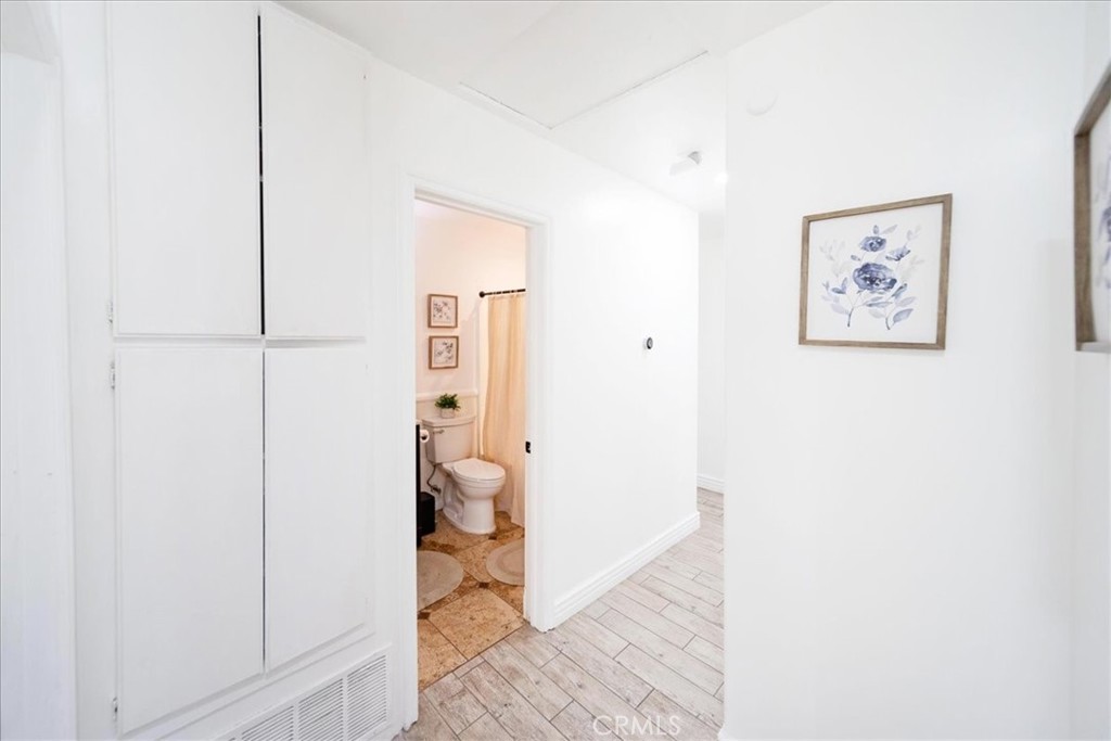 1158 W Cornell Property Photo 26