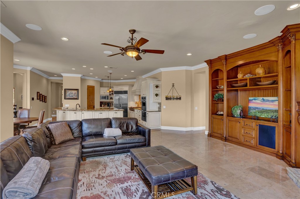 41945 Calle Contento Property Photo 47
