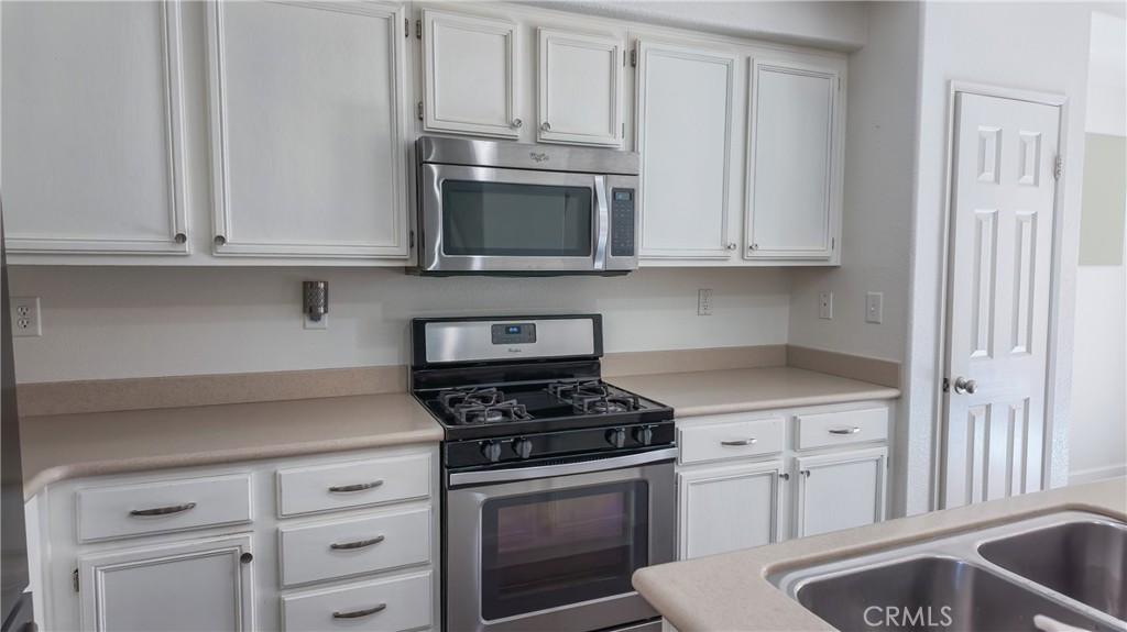 26307 Arboretum Way 302 Property Photo 6
