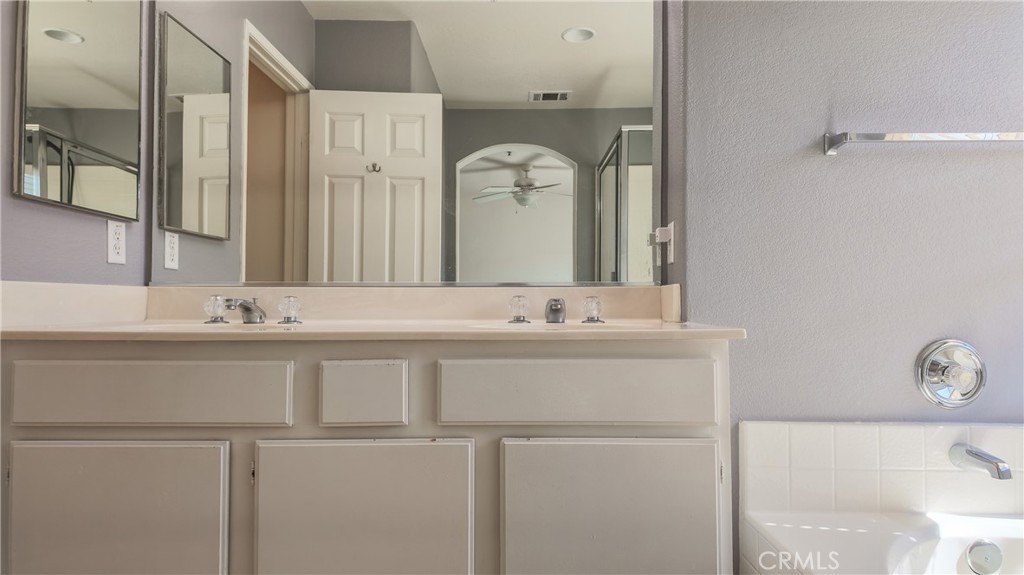 26307 Arboretum Way 302 Property Photo 15