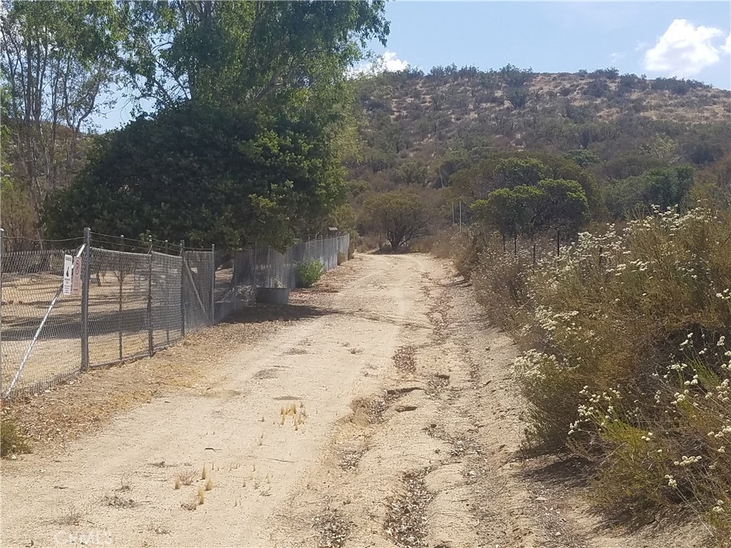 0 Mustang Property Photo 11