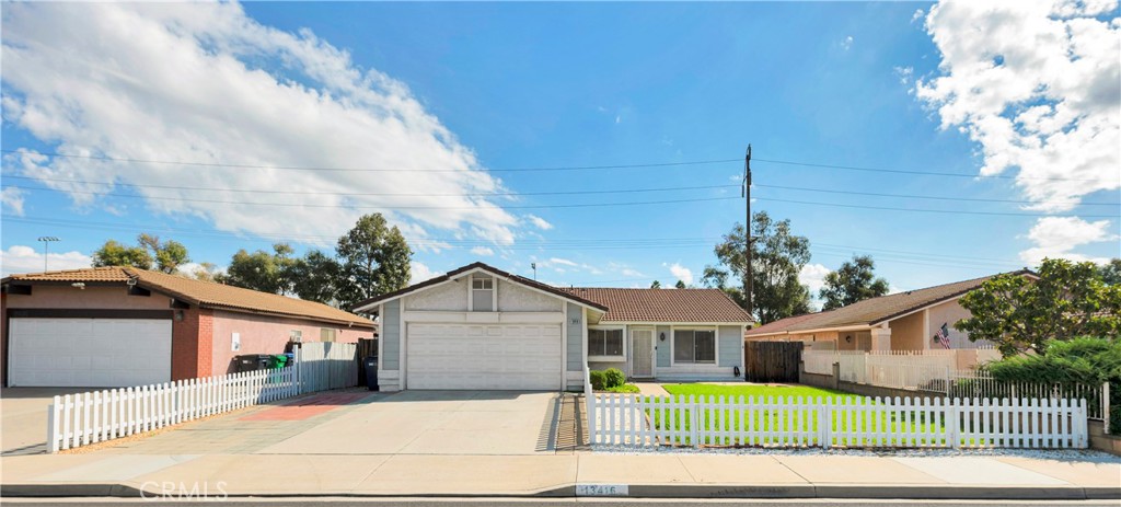 13416 Oak Dell Property Photo 1