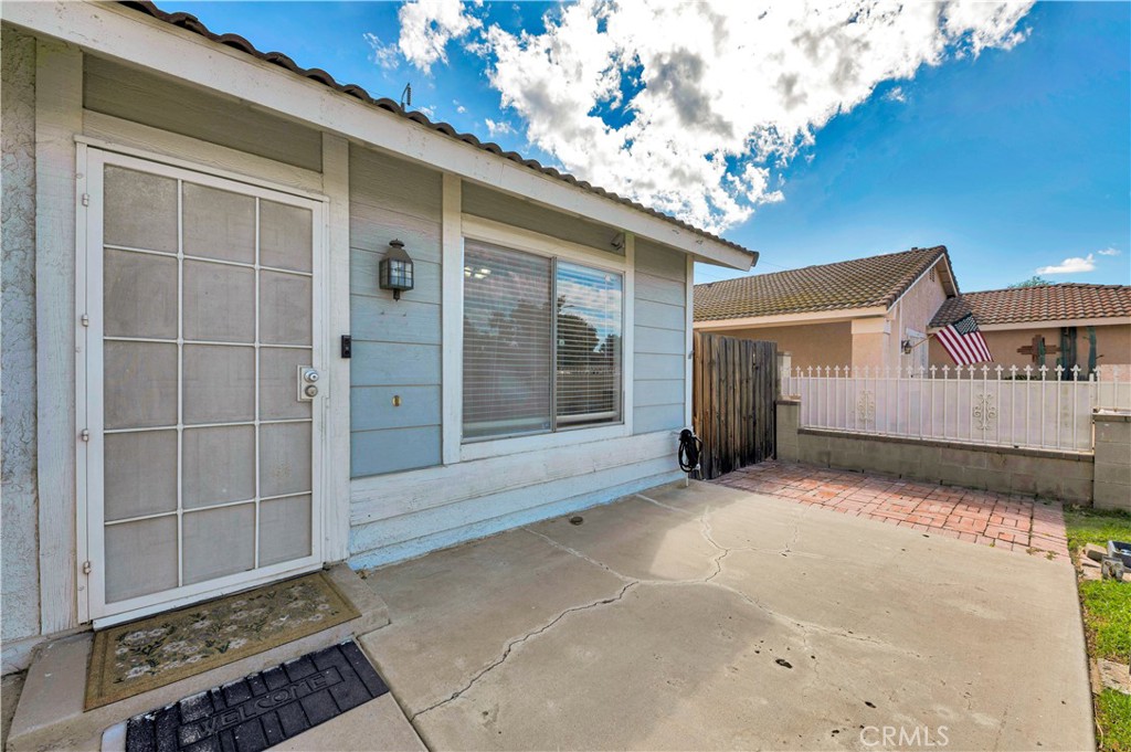13416 Oak Dell Property Photo 3