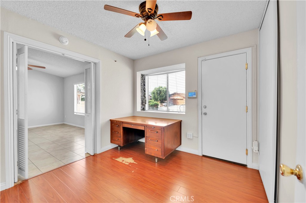 13416 Oak Dell Property Photo 6
