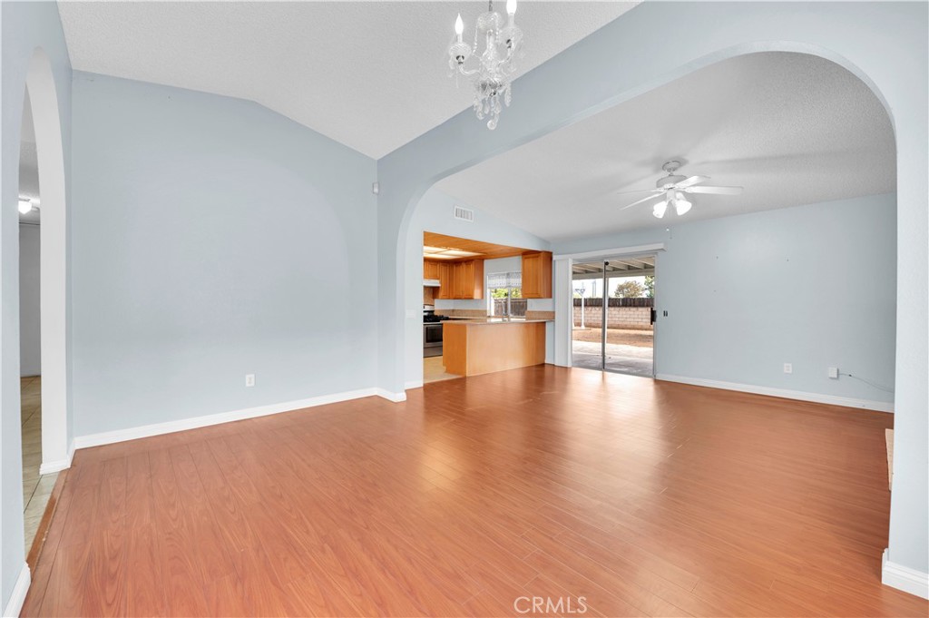 13416 Oak Dell Property Photo 7