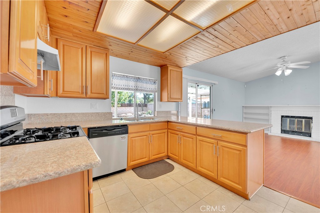 13416 Oak Dell Property Photo 10