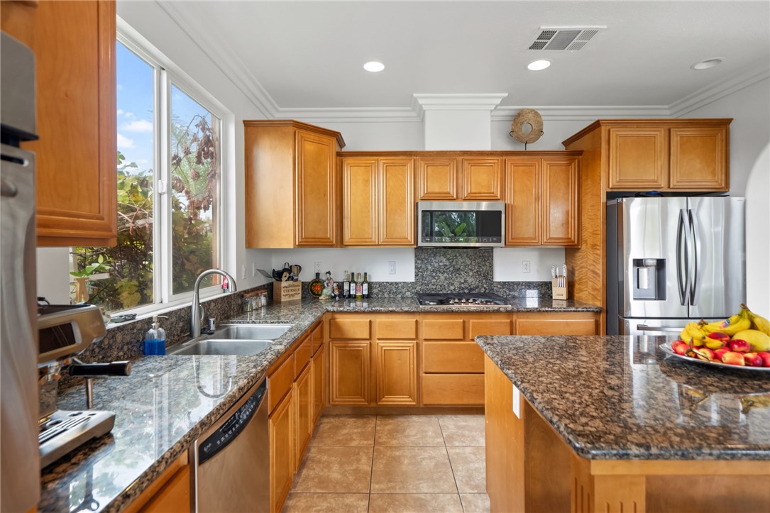 43883 Brookhaven Court Property Photo 10