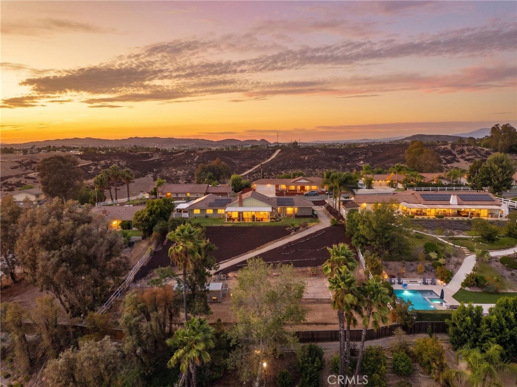30701 Del Rey Property Photo 4