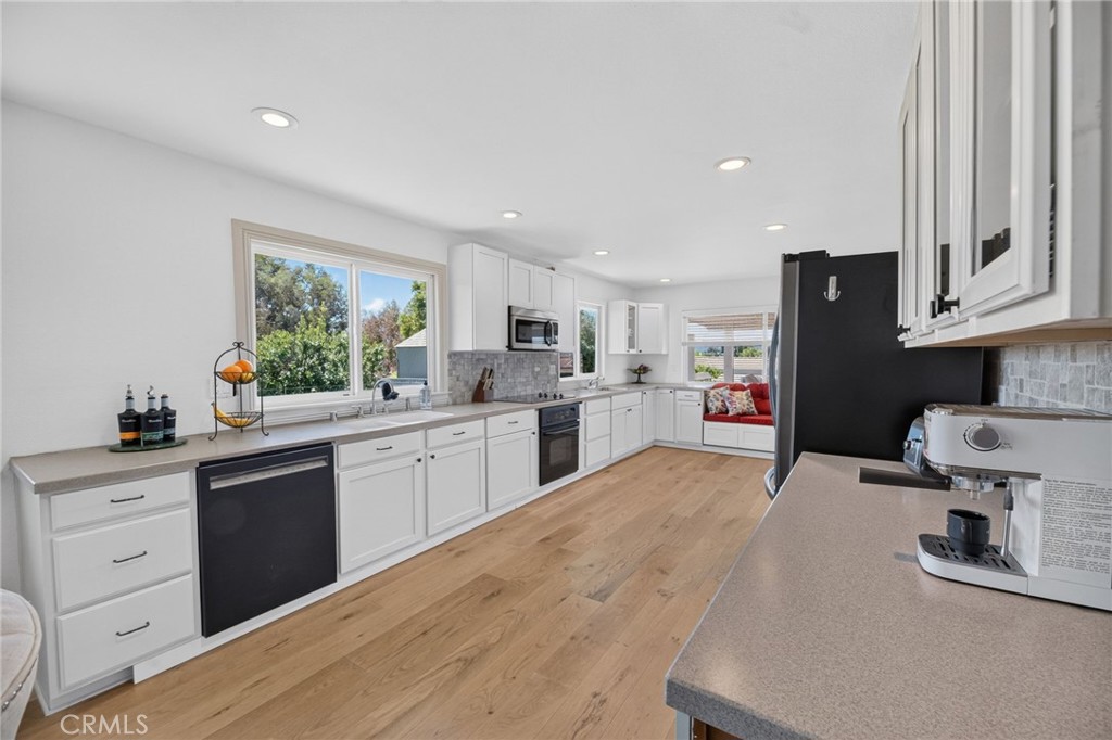 30701 Del Rey Property Photo 17