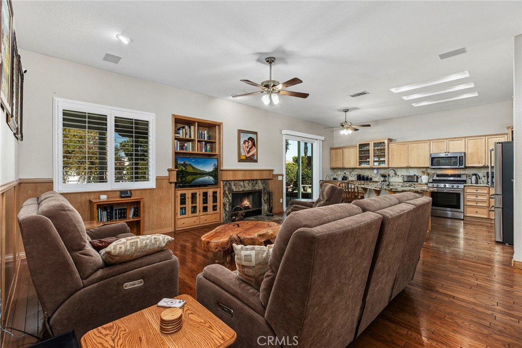 1307 Birdsong Property Photo 17