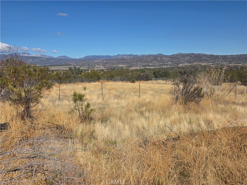 4 Taron Trail Property Photo 7