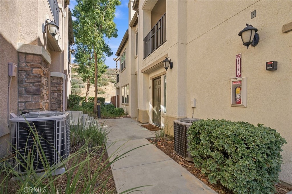 15632 Vista Way 100 Property Photo 8