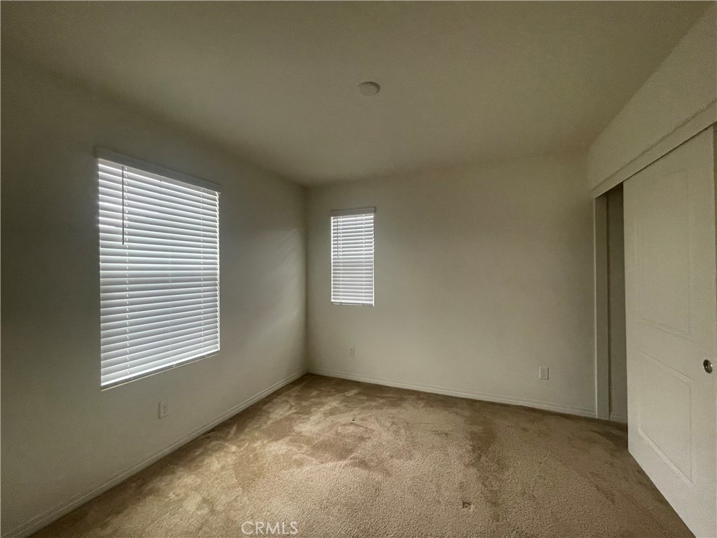 20058 Red Rock Avenue Property Photo 9