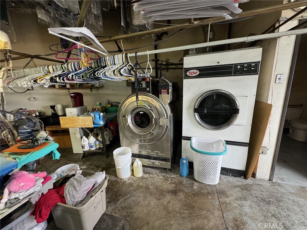 7221 Boulder Avenue Property Photo 3
