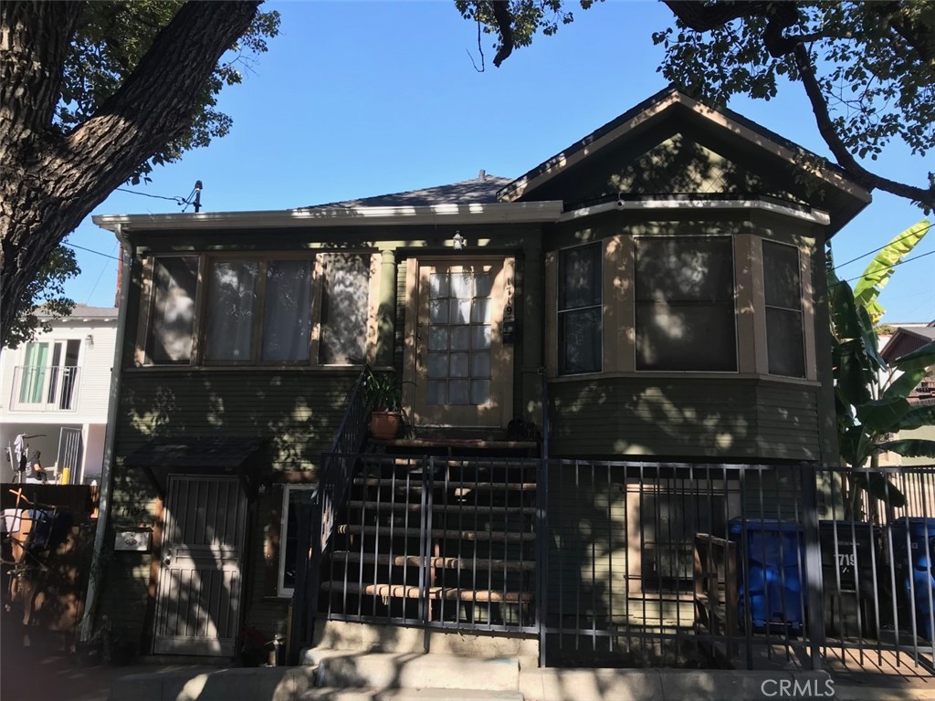 1721 Morton Avenue Property Photo 1
