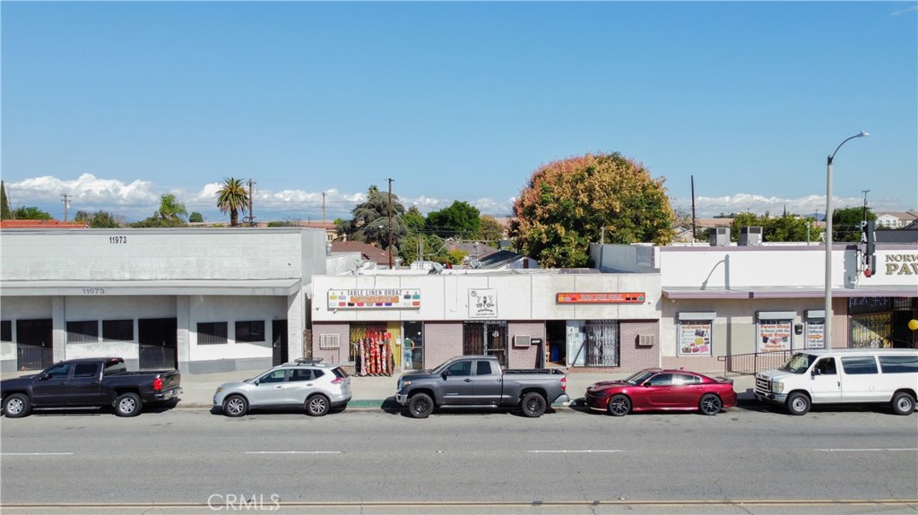 11979 Firestone Boulevard Property Photo 18