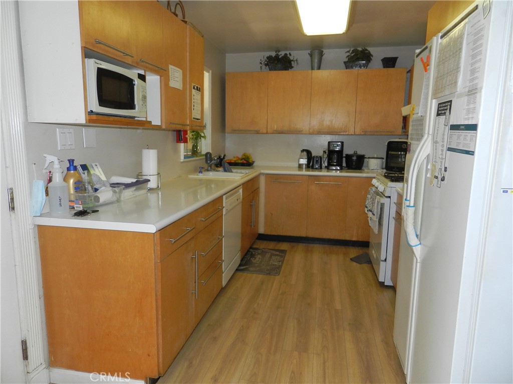15704 Francisquito Avenue Property Photo 7