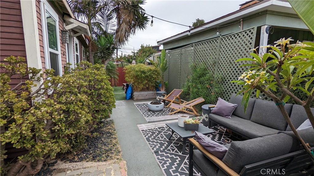 712 -714-716 Vernon Avenue Property Photo 9