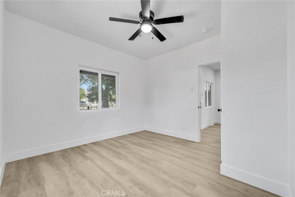 731 W 8th Street Property Photo 19