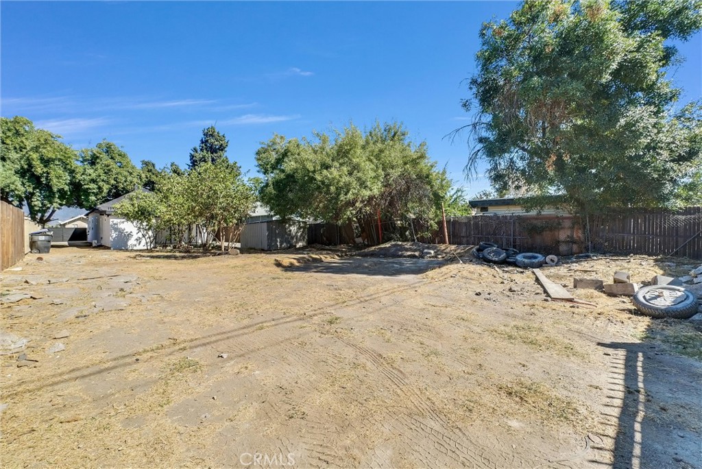 731 W 8th Street Property Photo 28