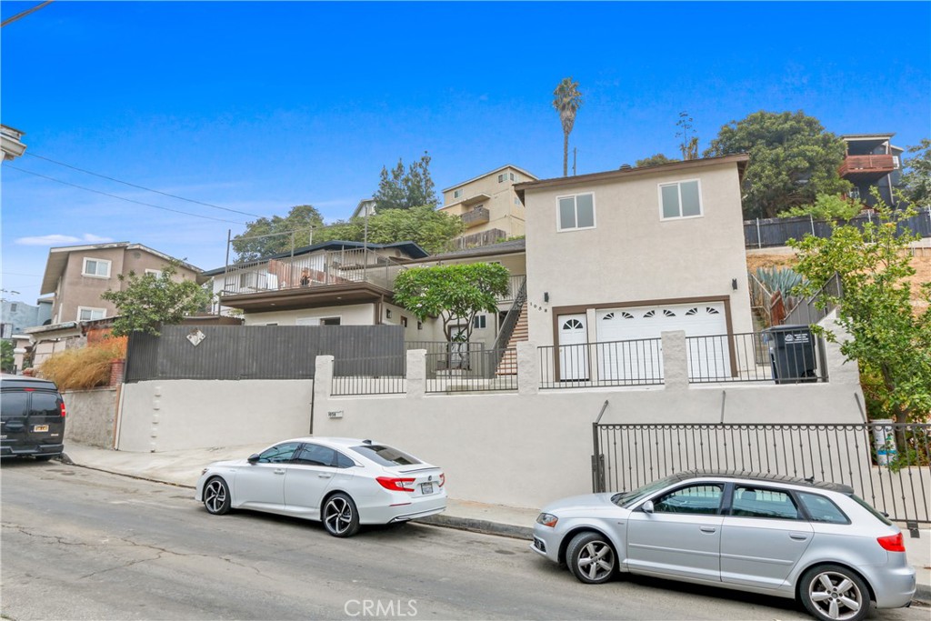1058 Geraghty Avenue Property Photo