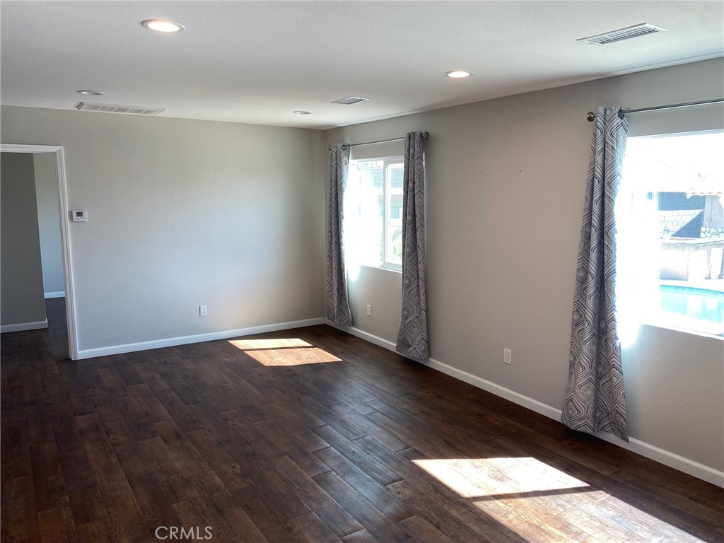 9230 Highland Avenue Property Photo 6