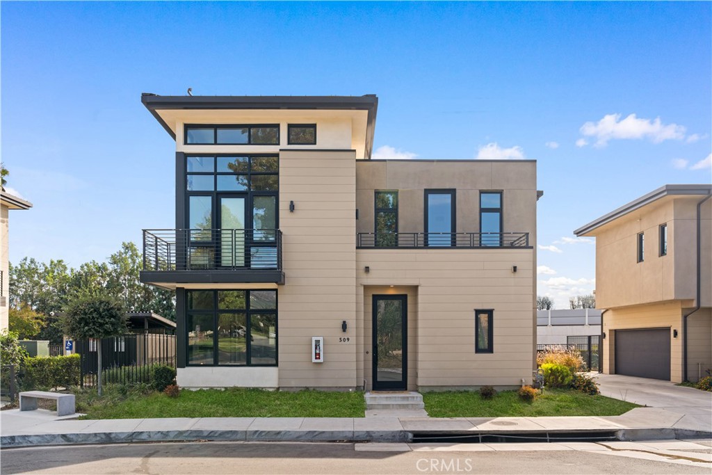 509 N Santa Anita Ave Property Photo