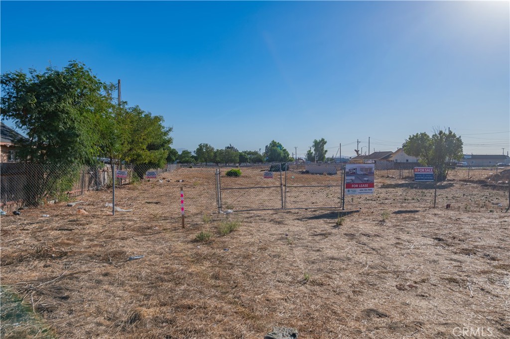 918 E Holt Boulevard Property Photo 5