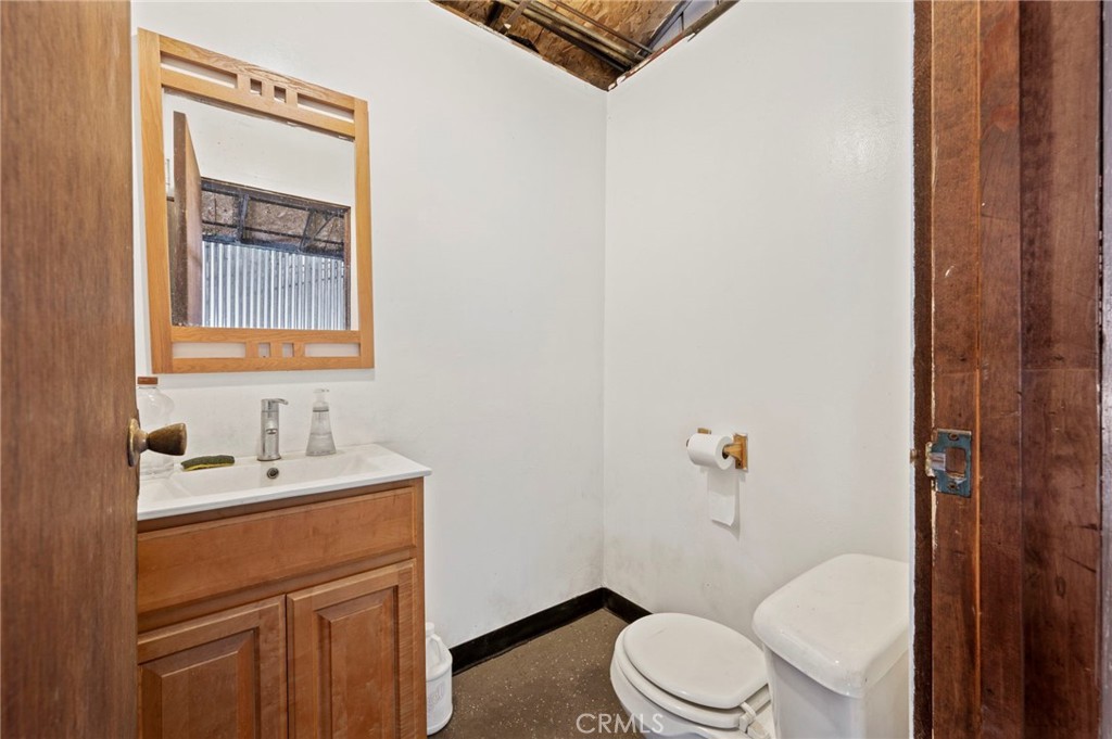 6013 State Street Property Photo 17