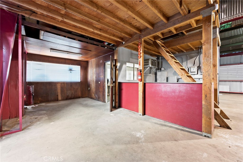 6013 State Street Property Photo 24